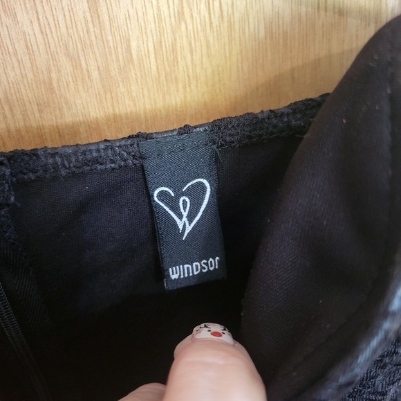 Windsor black patterned corset skater cocktail dress. Worn once! Jnr. Large - Picture 8 of 16